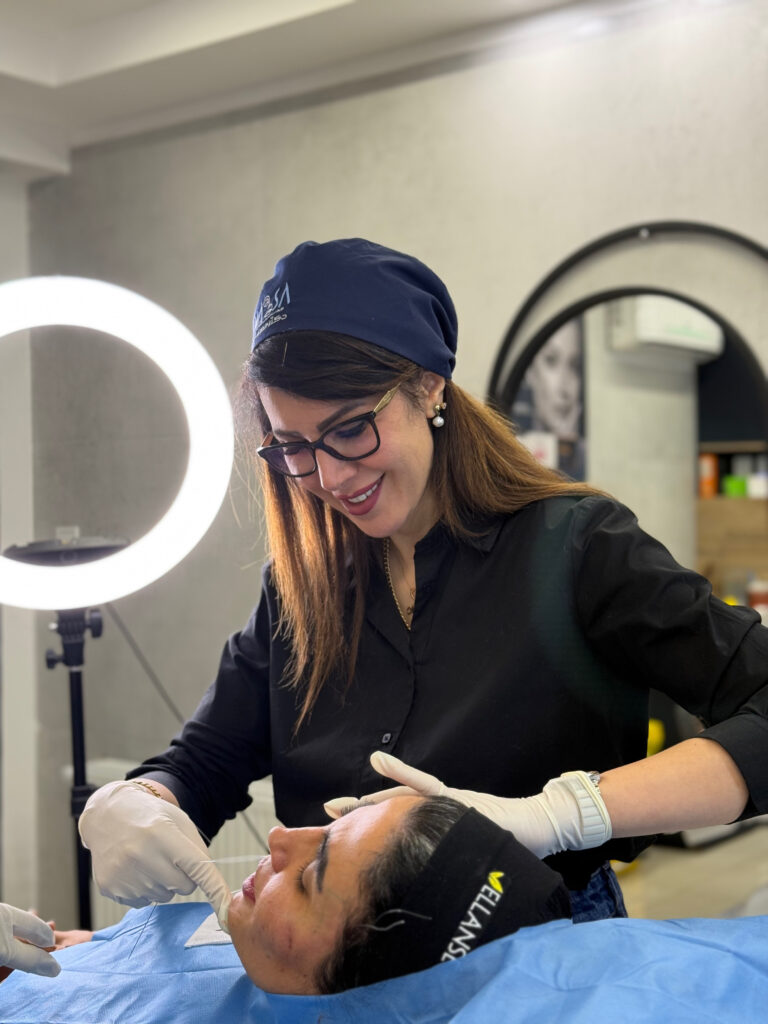 تزریق مزوژل جوانساز برای رفع خطوط ریز و خشکی پوست